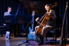 13-2025-12-05-22-51-04