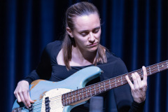 5-2025-12-05-21-32-35