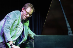 7-2025-12-05-21-48-36