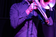 15-2025-10-18-20-23-10