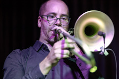 22-2025-10-18-20-41-03