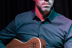 6-2025-10-18-20-08-26