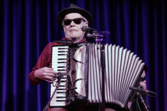 11-2025-11-21-21-13-20-Bearbeitet